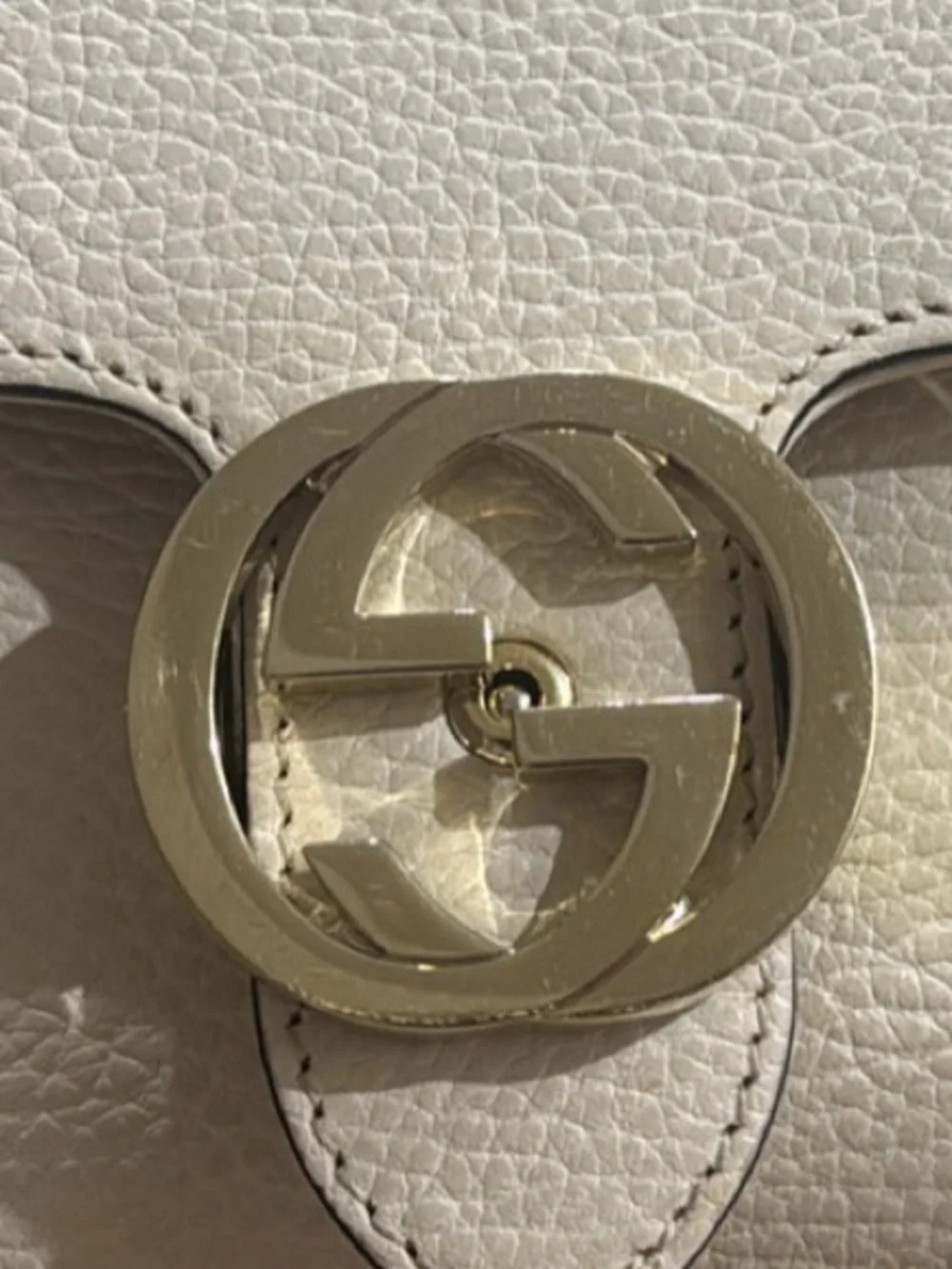 Gucci Cream Pebbled Leather Crossbody with Gold GG Chain